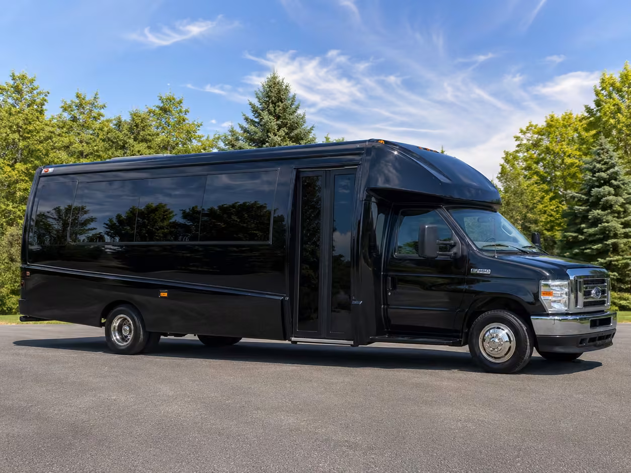 15 35 passenger minibus