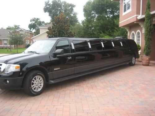 Indianapolis 15 Passenger Limo